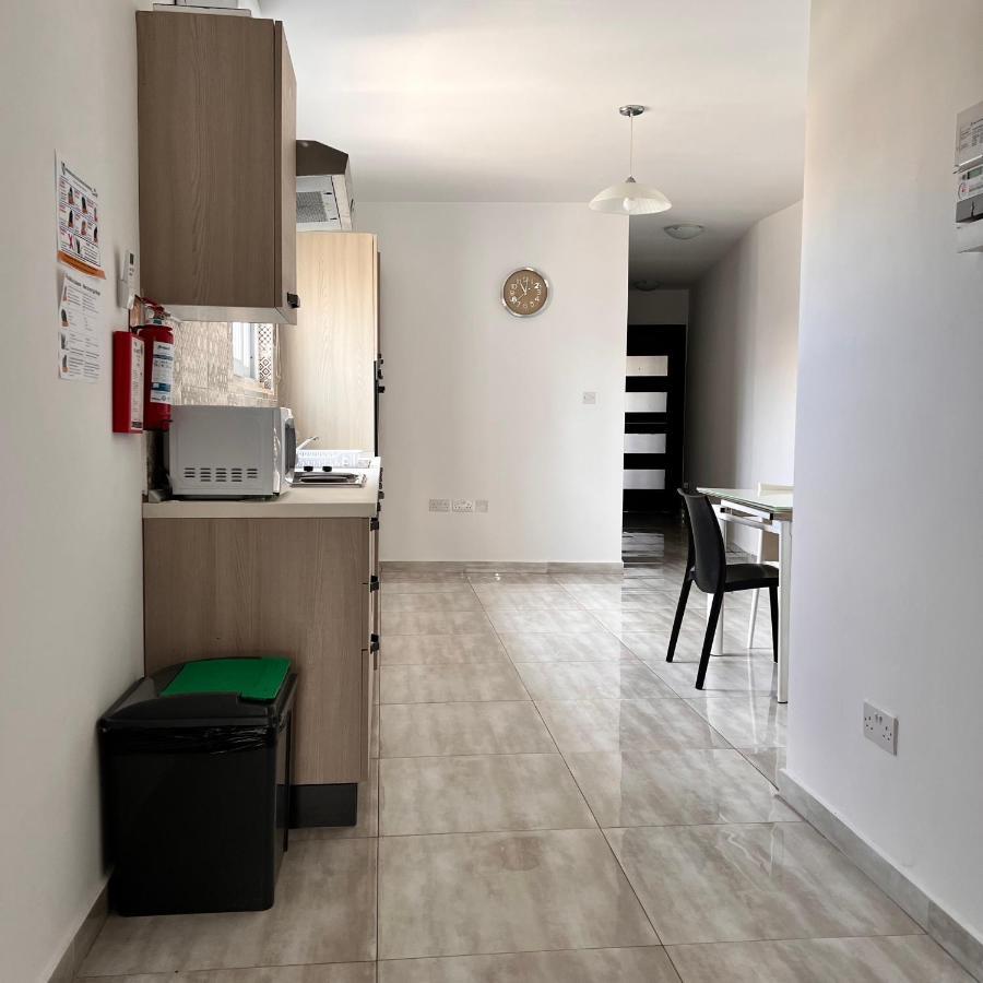 F3 Room 2, Private Room Two Single Beds Shared Bathroom Msida Εξωτερικό φωτογραφία